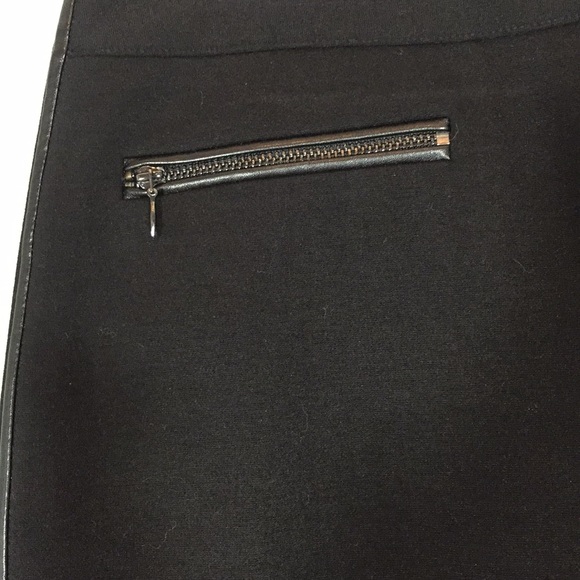 White House Black Market skirt w/ leather piping - Picture 2 of 4